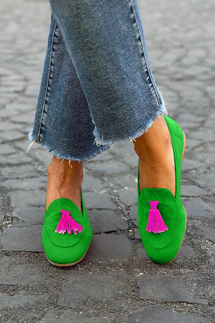Aaliyah | Green Loafer WIth Fuchsia Tassel