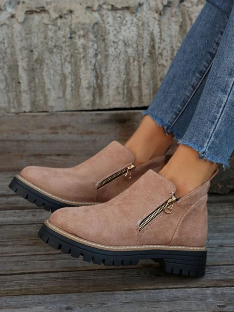 Zerelle | Ease Boots