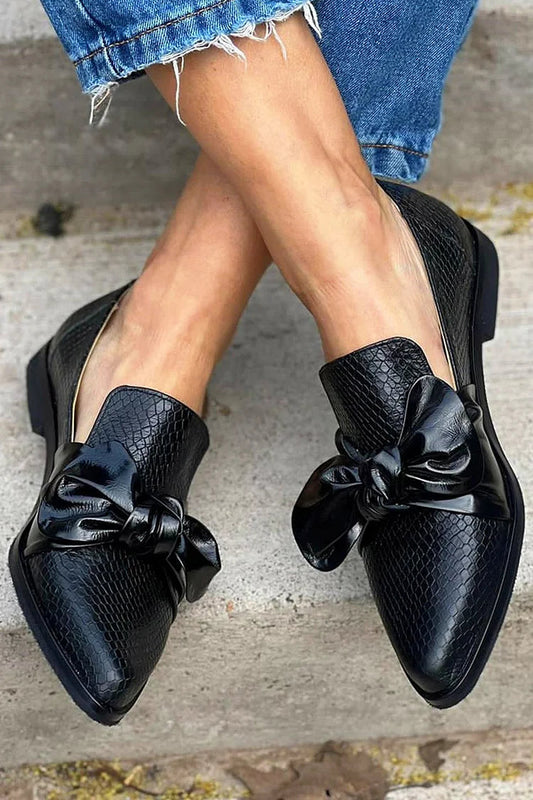 Katherine | Black Loafer With Shiny Bow