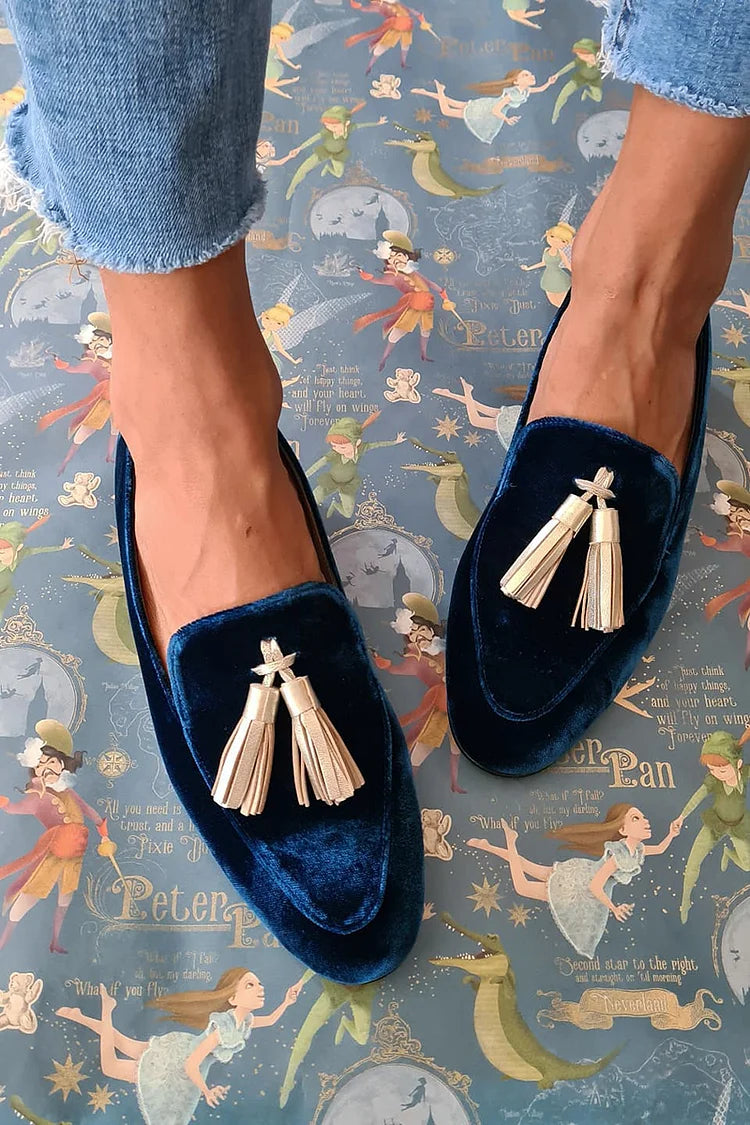 Bailey | Midnight Elegance Loafers With Champagne Tassels