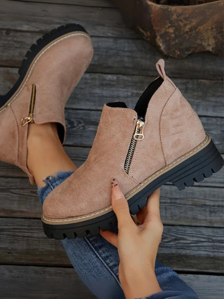 Zerelle | Ease Boots