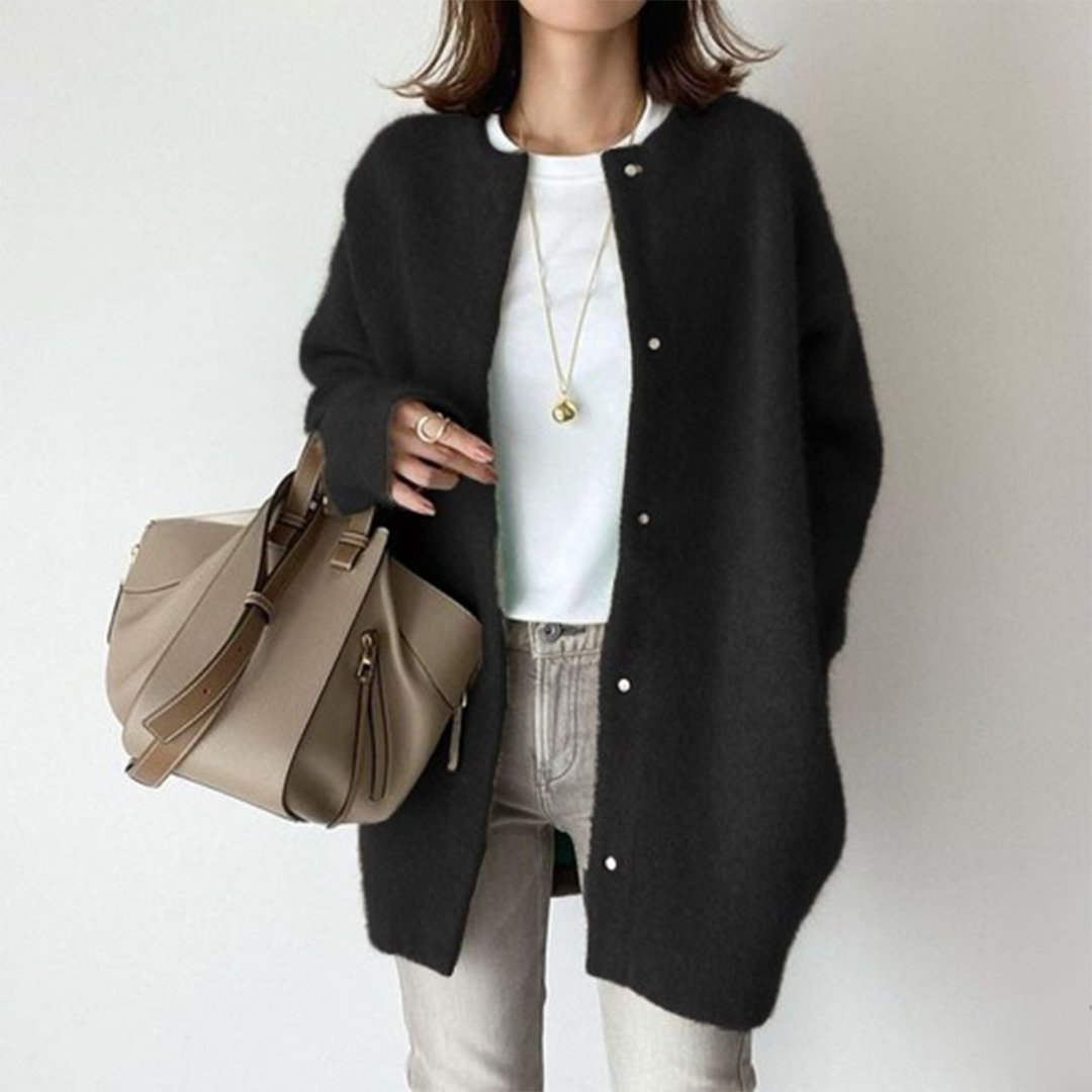 Chloé | Elegant Cardigan